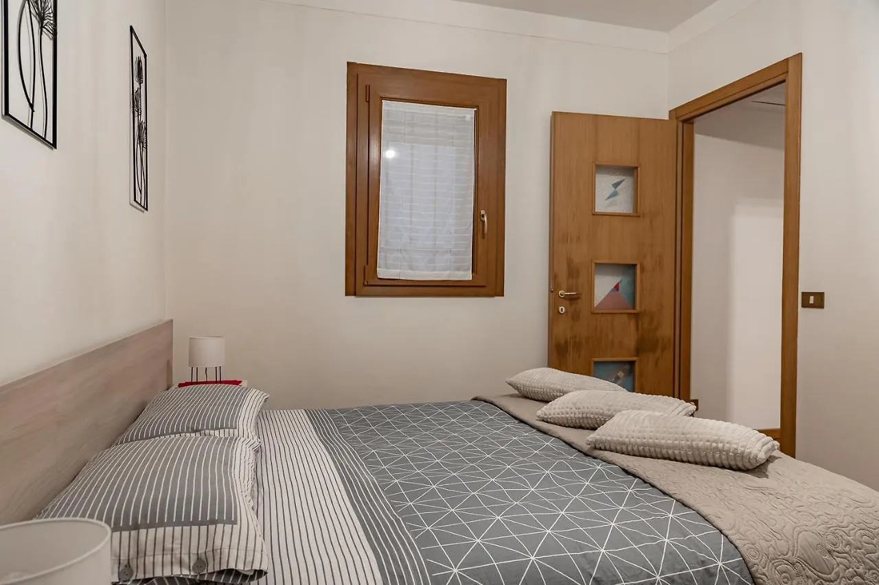 Holiday home Ca' Latina - Cozy Home In Pieno Centro Storico Treviso Italy